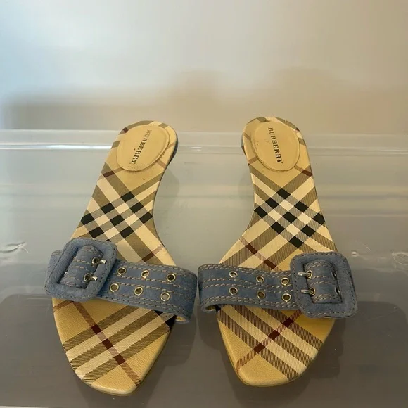 Vintage Burberry sandal - Picture 1 of 4